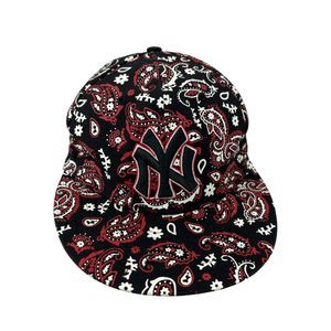 Cooperstown New York Yankees Baseball hat fitted 7 3/8 Paisley print red black